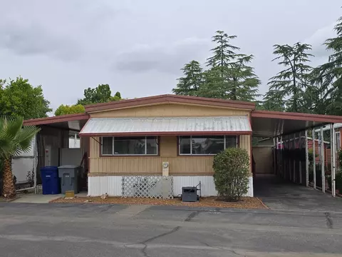1724 Minnewawa Ave #155, Clovis, CA 93612
