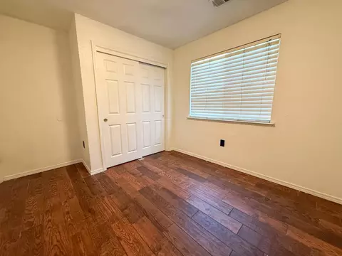 Bedroom - 28874 Posey Ave, Madera, CA 93638 photo 16 of 18