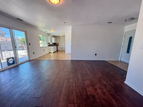 Living - 28874 Posey Ave, Madera, CA 93638 photo 3 of 3