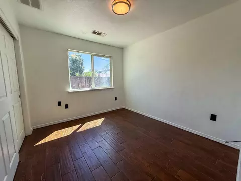 Bedroom - 28874 Posey Ave, Madera, CA 93638 photo 13 of 18