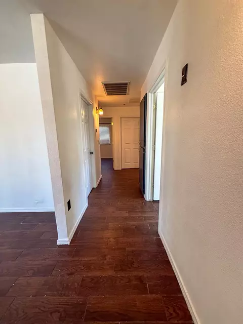 Entry Way - 28874 Posey Ave, Madera, CA 93638 photo 2 of 2