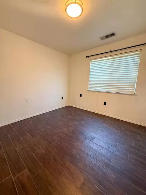 Bedroom - 28874 Posey Ave, Madera, CA 93638 photo 17 of 18