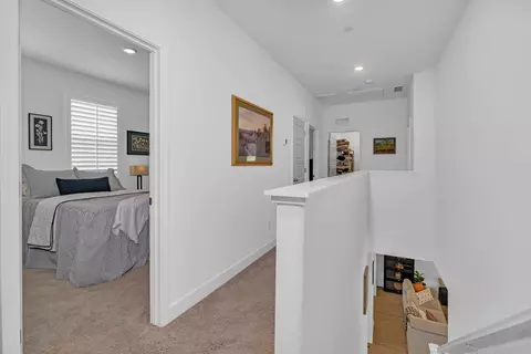 Entry Way - 860 Blue Oak Ln W, Madera, CA 93636 photo 6 of 6