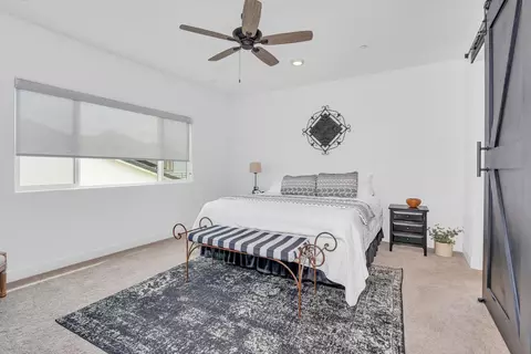 Bedroom - 860 Blue Oak Ln W, Madera, CA 93636 photo 7 of 9
