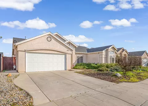 3062 N Filbert Ave, Fresno, CA 93727