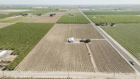 11888 W Shaw Ave, Fresno, CA 93723