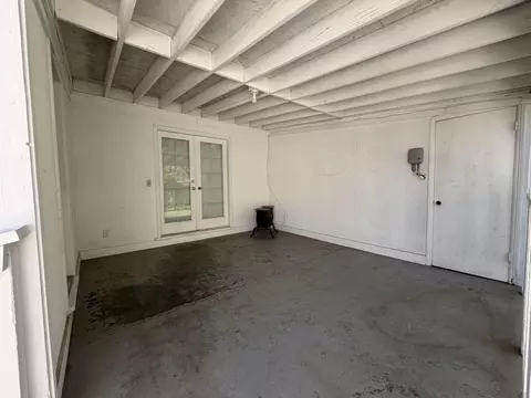 Exterior - 713 W 4th St, Madera, CA 93637 photo 8 of 13