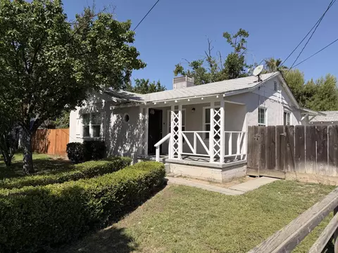Exterior - 713 W 4th St, Madera, CA 93637 photo 2 of 13