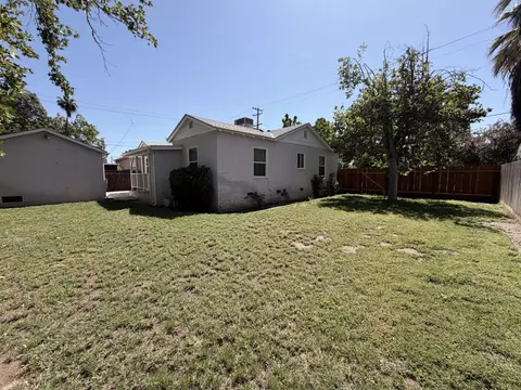 Exterior - 713 W 4th St, Madera, CA 93637 photo 13 of 13