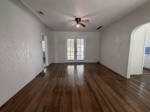 Living - 713 W 4th St, Madera, CA 93637 photo 1 of 3