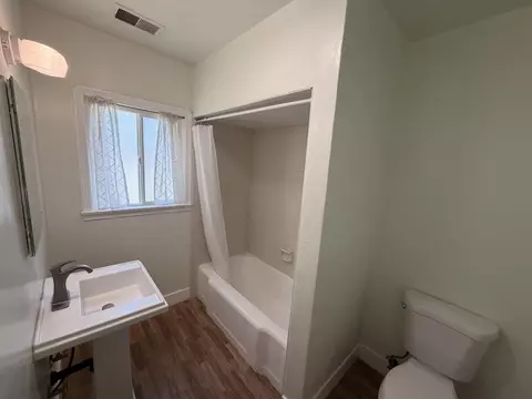 Bath - 713 W 4th St, Madera, CA 93637 photo 1 of 1