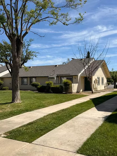 Exterior - 400 W Forest Ave, Coalinga, CA 93210 photo 4 of 5