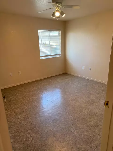 Bedroom - 400 W Forest Ave, Coalinga, CA 93210 photo 1 of 2