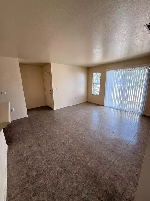 Living - 400 W Forest Ave, Coalinga, CA 93210 photo 1 of 1