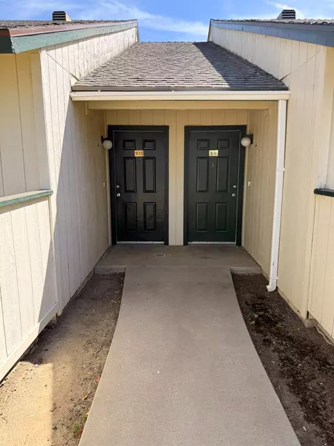 Exterior - 400 W Forest Ave, Coalinga, CA 93210 photo 5 of 5