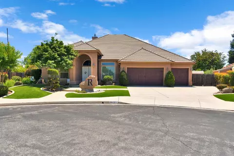 2572 Trenton Ave, Clovis, CA 93619