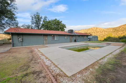 Exterior - 38570 Rustic Ln, Yokuts Valley, CA 93657 photo 2 of 21