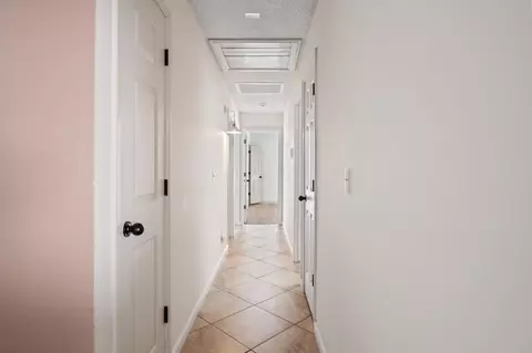 Entry Way - 38570 Rustic Ln, Yokuts Valley, CA 93657 photo 1 of 3