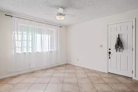 Living - 38570 Rustic Ln, Yokuts Valley, CA 93657 photo 8 of 8