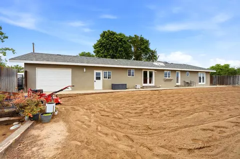 Exterior - 9317 14th Ave, Hanford, CA 93230 photo 5 of 12