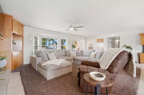 Living - 9317 14th Ave, Hanford, CA 93230 photo 2 of 3