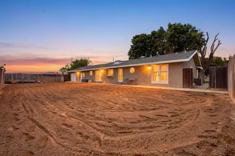 Exterior - 9317 14th Ave, Hanford, CA 93230 photo 9 of 12