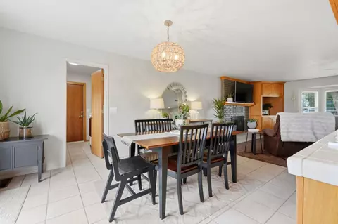 Dining - 9317 14th Ave, Hanford, CA 93230 photo 1 of 4