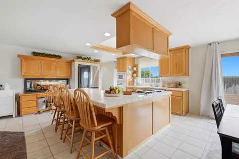 Kitchen - 9317 14th Ave, Hanford, CA 93230 photo 3 of 6
