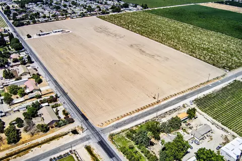 784 E Lincoln Ave, Fresno, CA 93725