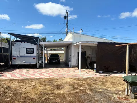 1231 C St, Reedley, CA 93654