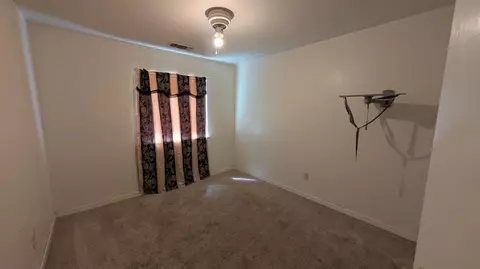 Bedroom - 575 Macadamia Ave, Madera, CA 93637 photo 1 of 2