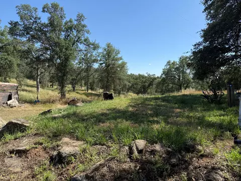 50652 Road 200, O Neals, CA 93645