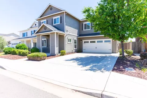 Exterior - 4158 Duncan Ave, Clovis, CA 93619 photo 3 of 8