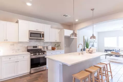 Kitchen - 4158 Duncan Ave, Clovis, CA 93619 photo 1 of 2