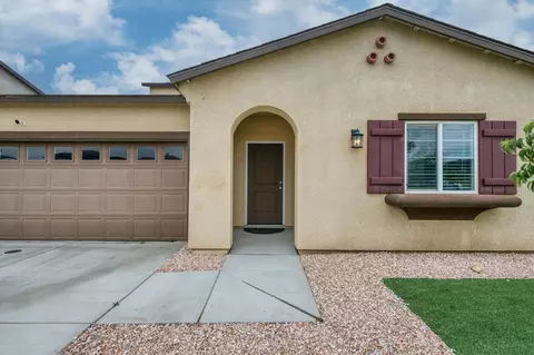 Exterior - 1391 Shoreside Dr, Madera, CA 93637 photo 4 of 8
