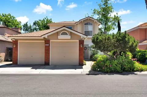 1315 E Loma Linda Ave, Fresno, CA 93720