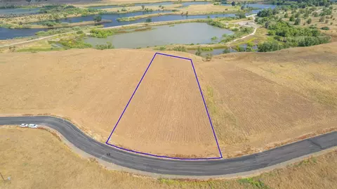 40312 River Estate Dr, Madera, CA 93636 photo 2