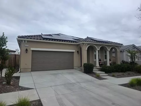 4433 Oak Knoll Rd, Madera, CA 93636