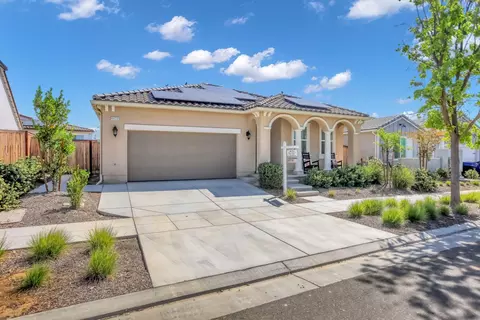 4433 Oak Knoll Rd, Madera, CA 93636