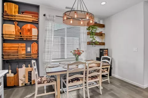 Dining - 4433 Oak Knoll Rd, Madera, CA 93636 photo 2 of 4