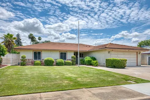 2153 Jenni Ave, Sanger, CA 93657