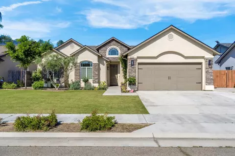 2773 8th Avenue Dr, Kingsburg, CA 93631
