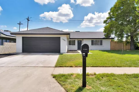 1505 Fountain Way, Madera, CA 93638