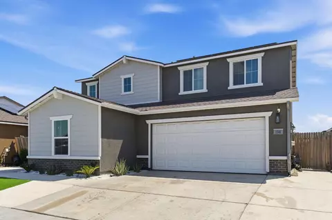 Exterior - 1541 Seneca Dr, Madera, CA 93637 photo 2 of 9