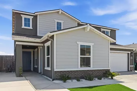 Exterior - 1541 Seneca Dr, Madera, CA 93637 photo 3 of 9