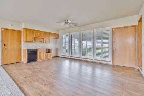 Living - 9200 Highway 41, Lemoore, CA 93245 photo 7 of 10