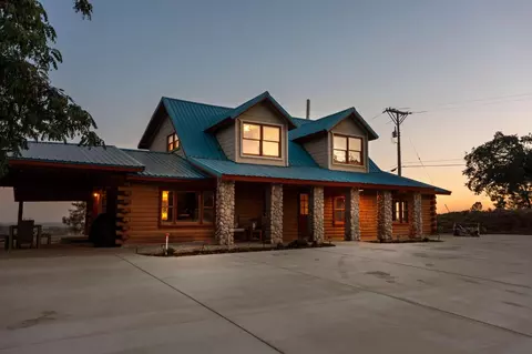 Exterior - 20146 Nicholas Rd, Clovis, CA 93619 photo 18 of 19