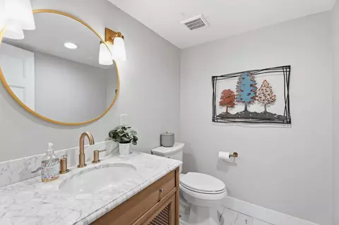 Bath - 20146 Nicholas Rd, Clovis, CA 93619 photo 1 of 4
