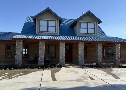 20146 Nicholas Rd, Clovis, CA 93619