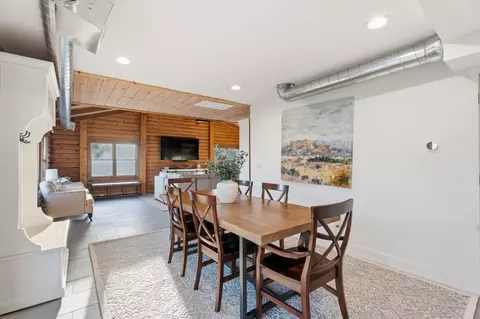 Dining - 20146 Nicholas Rd, Clovis, CA 93619 photo 1 of 3